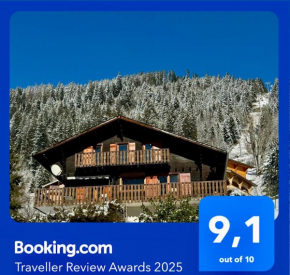 Charming, cosy chalet nestled in a breathtaking surrounding with spectacular, stunning mountain views